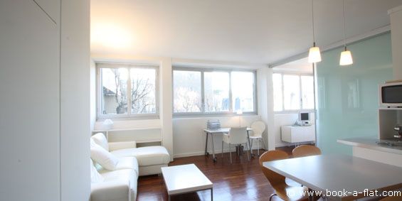 Apartment rental 1 bedroom Paris rue des Belles Feuilles 16th District - Nearest metro Victor Hugo