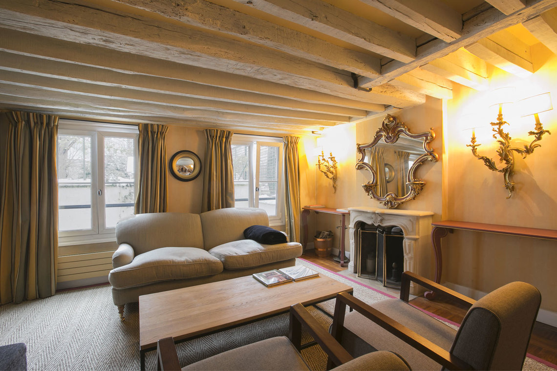 Apartment for rent Rue las Cases, Paris Ref 10257