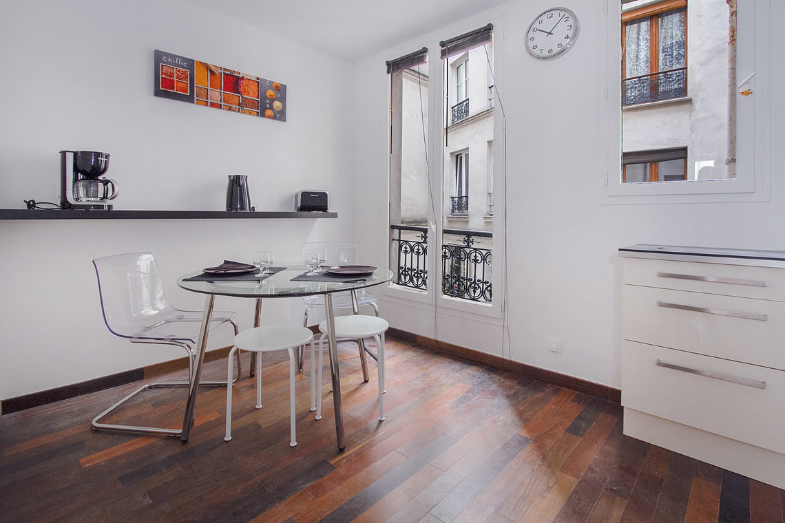 Apartment for rent Rue d'Arras, Paris Ref 7596