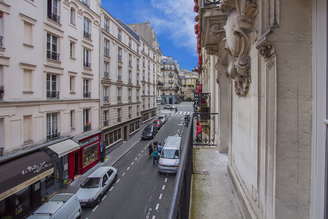 Apartment for rent Rue d'Arras, Paris Ref 7596