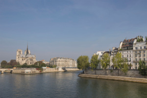 Quai d'Orléans Notre-Dame Paris
