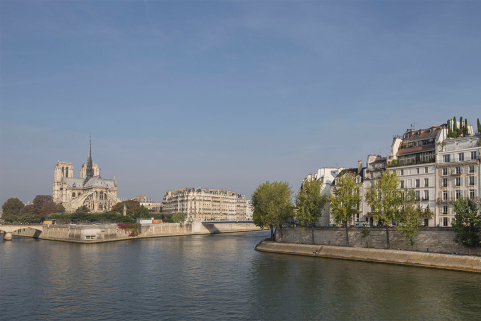 Quai d'Orléans Notre-Dame Paris