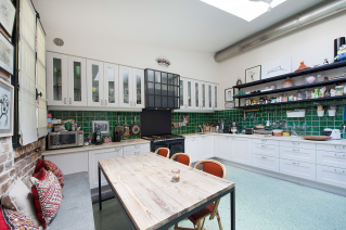 Kitchen furnished house Paris neighbourhood Montmartre