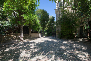 Avenue Frochot Paris houses