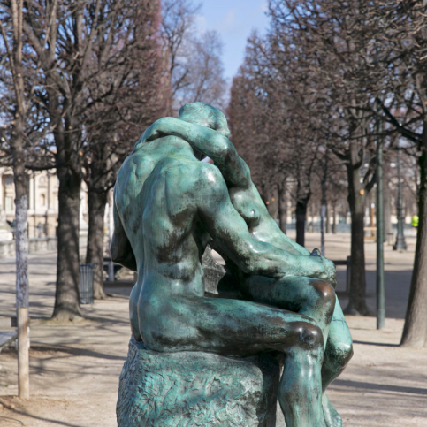 Rodin kiss Paris