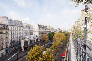 Terrace apartment boulevard St Denis Paris