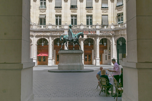 terrasses cafés Paris place Edouard VII