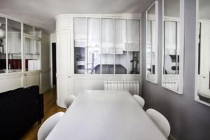 Vivre dans un appartement à Paris couple avec enfants