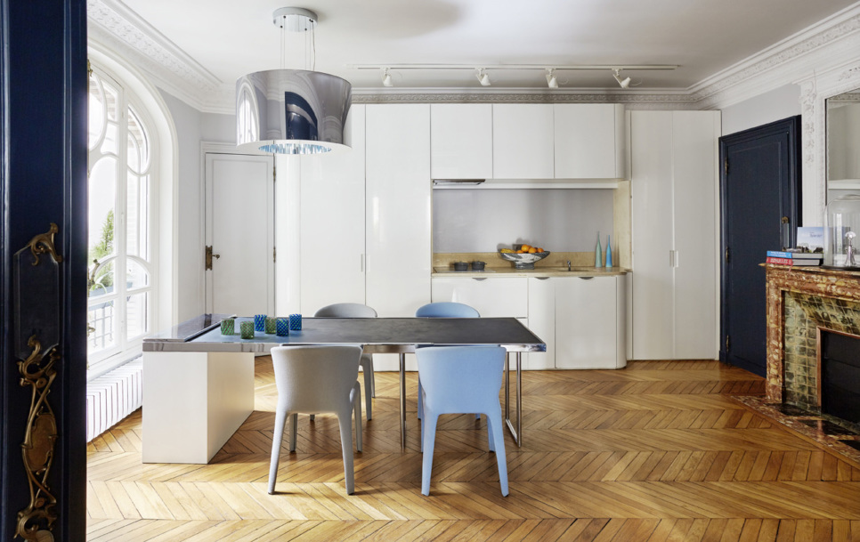 equipped kitchen rental apartment in Paris