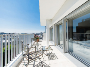 rent a furnished apartment with terrace and view in Paris Passy