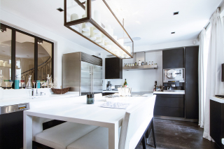stylish kitchen house to rent Paris Neuilly