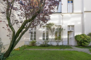 Furnished apartment with garden Paris Marais