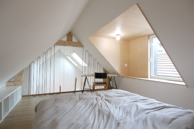 studio chambre mansarde Paris