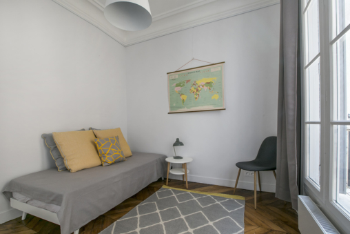Children’s bedroom apartment to rent Paris 7th