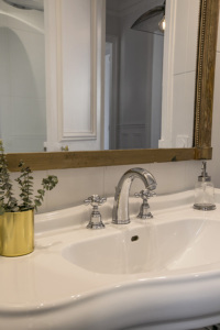 beautiful vintage large mirror bathroom furnished apartment in Paris