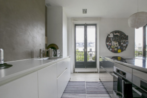 american-style fully equipped kitchen Paris rental