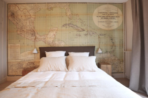 appartement deux chambres papier peint carte géographique