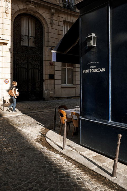 Modern and traditional place for dinner in Paris 6th