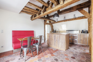 equipped kitchen table chairs Tolix Paris