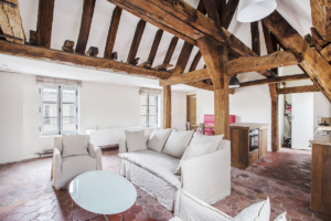 live in Paris furnished apartment Marais authentic building