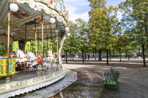 promenade aux Tuileries vivre à Paris location meublée