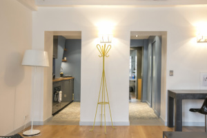 One-bedroom apartment to rent in Paris separate retro kitchen