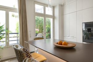 Paris 3 bedroom-apartment furnished and fully equipped kitchen