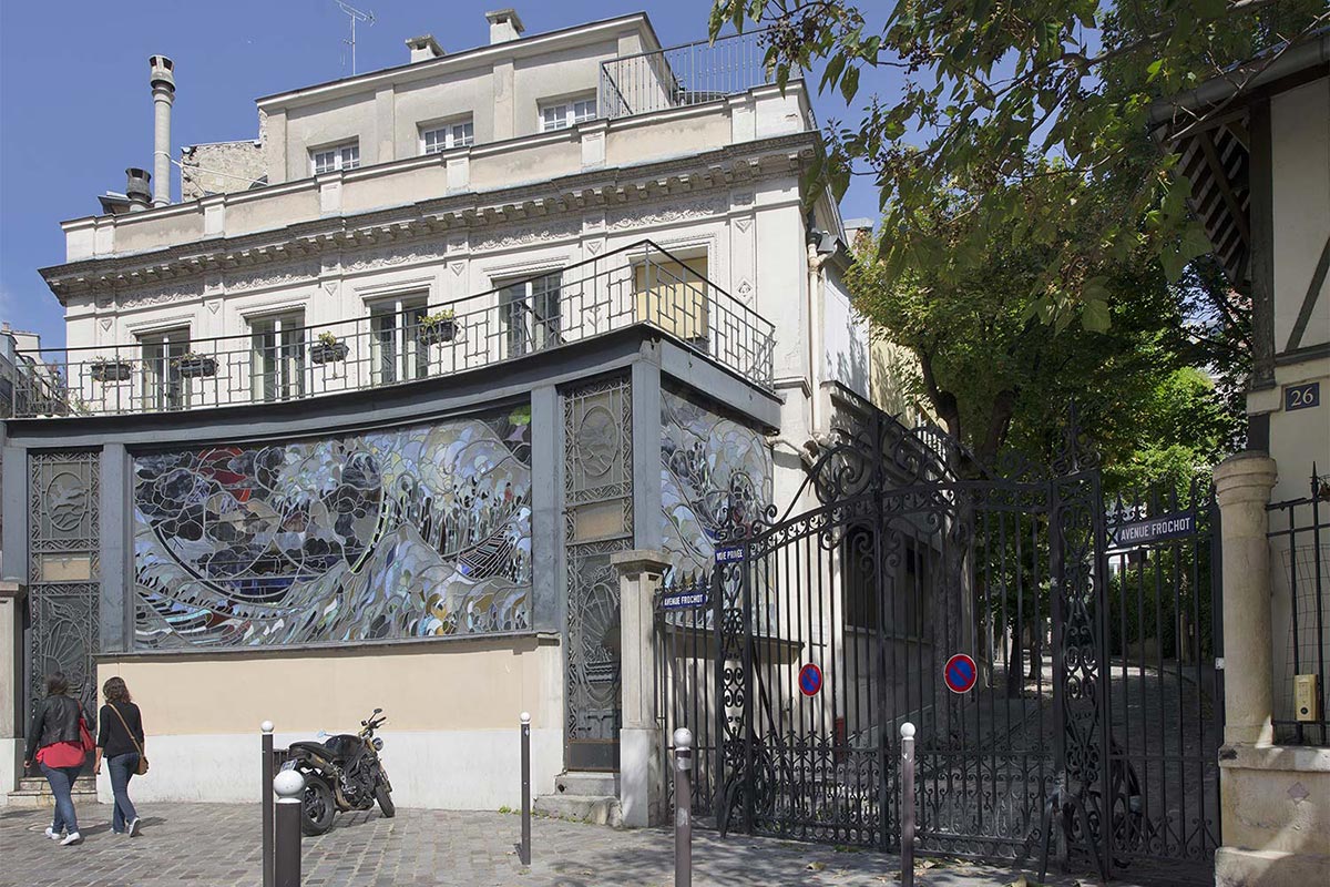 Art Déco and Art Nouveau in the streets of Paris