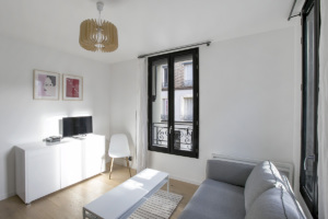 White” apartment: minimalist style