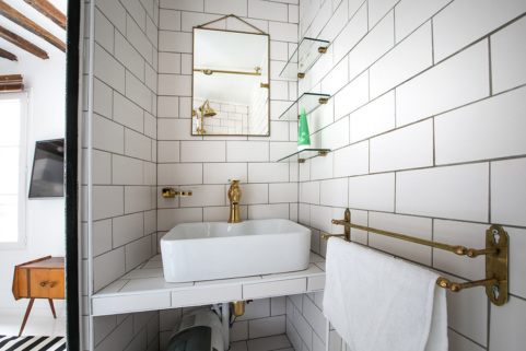 Bathroom of the furnished apartment