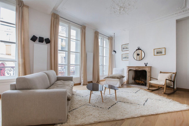 Berber carpet in a one-bedroom apartment