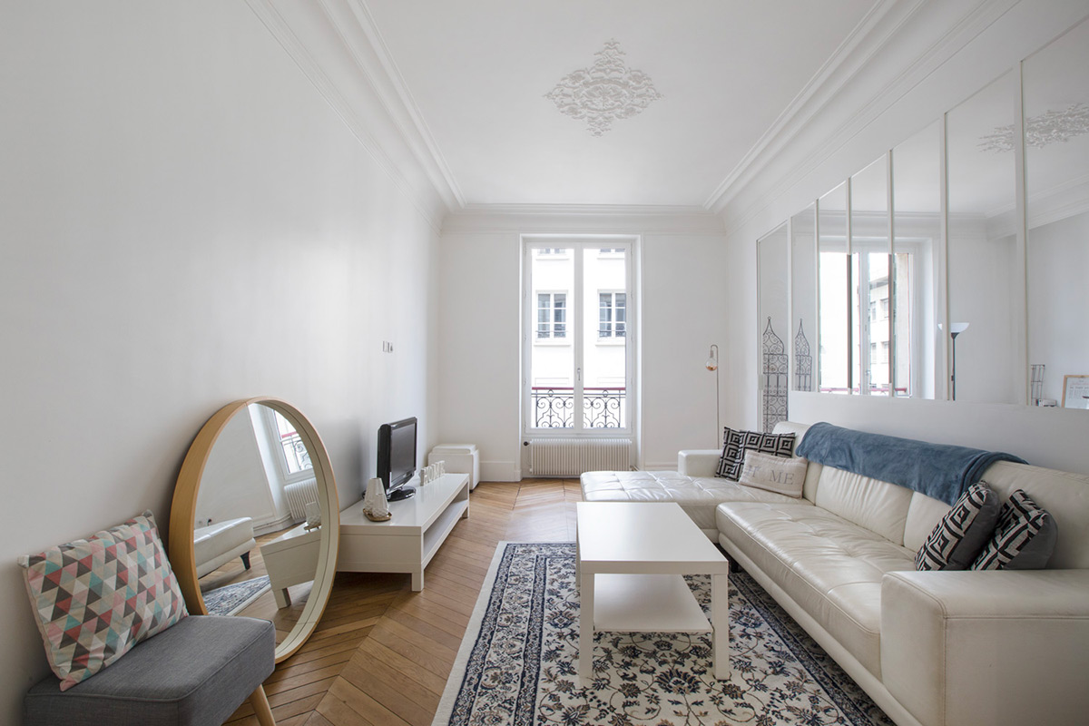 Two-bedroom furnished apartment Paris 5th