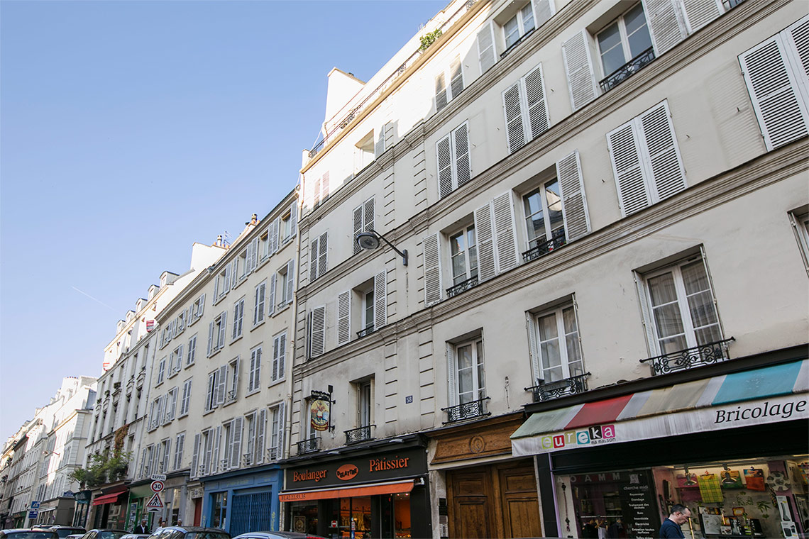 Location studio meublé Rue du ChercheMidi,