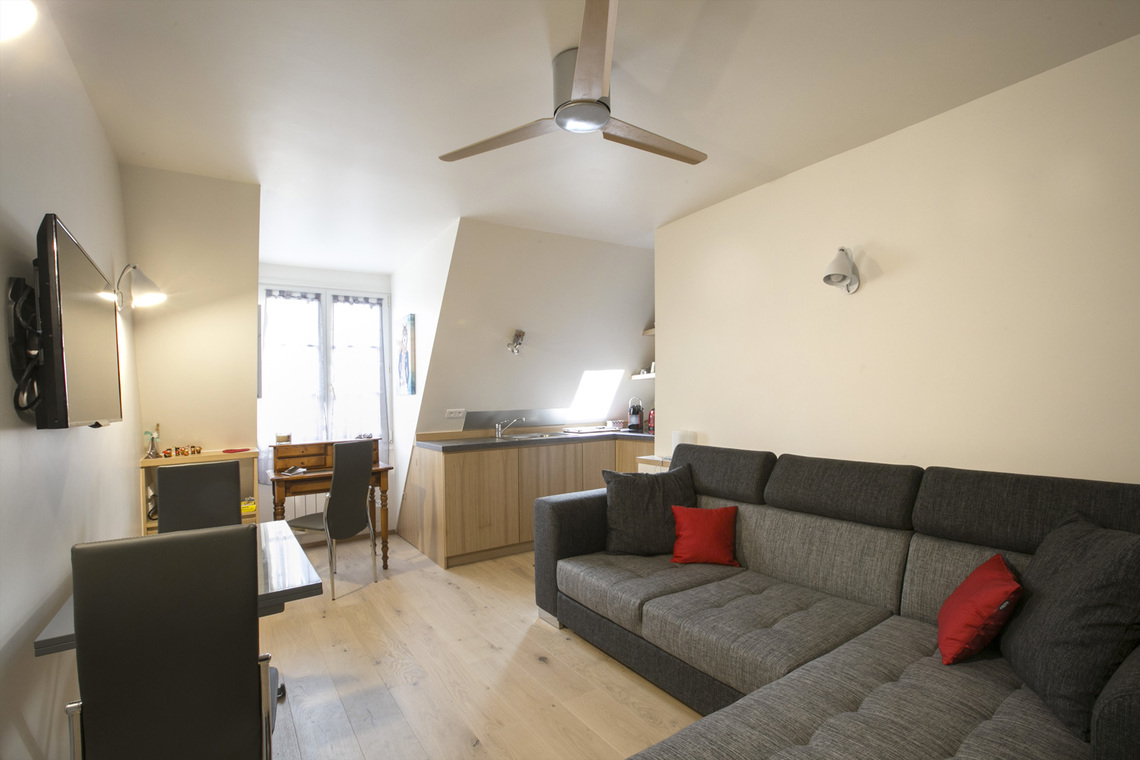 Location appartement meublé de 25 m2 rue Saint Lazare à Paris