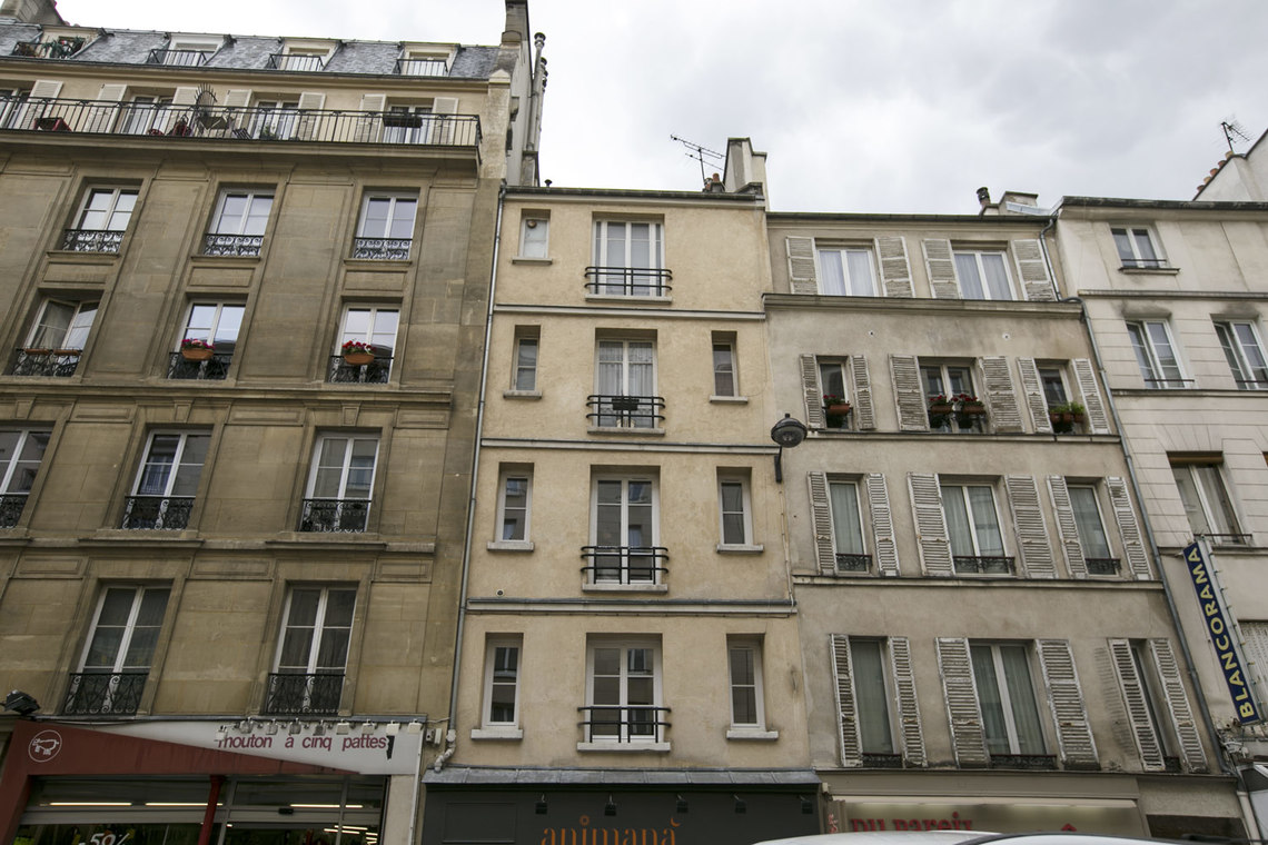 Apartment for rent Rue Saint Placide, Paris Ref 14970