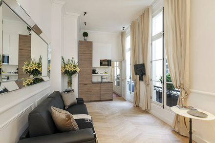 690098-231-ruesainthonore-013