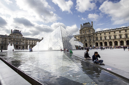 pyramide-louvre