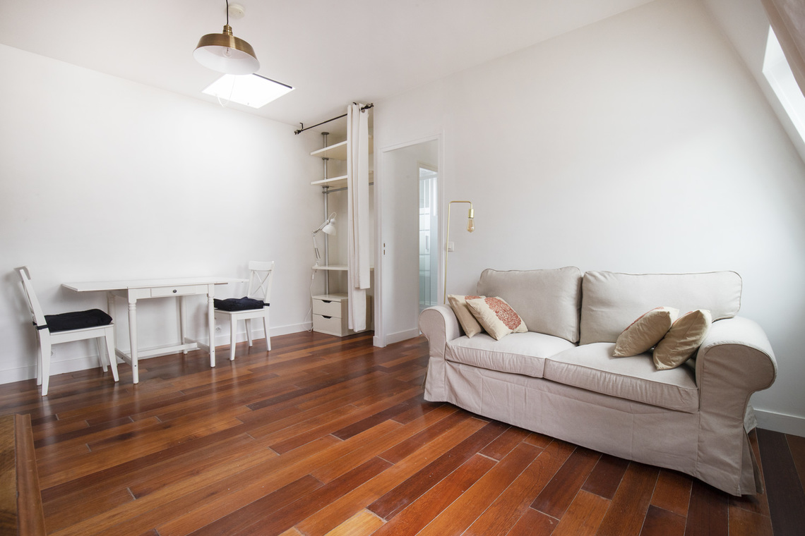 Furnished Apartment for rent Rue Jean Leclaire, Paris | Ref 18265