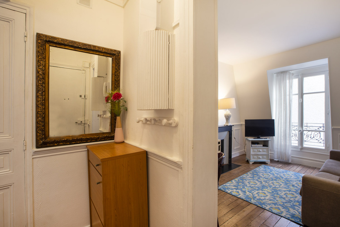 Location appartement meublé de 25 m2 rue des Renaudes à Paris