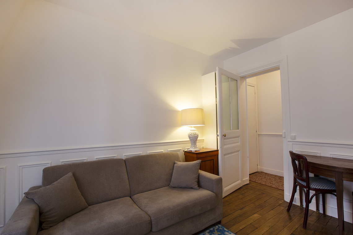 Location appartement meublé de 25 m2 rue des Renaudes à Paris