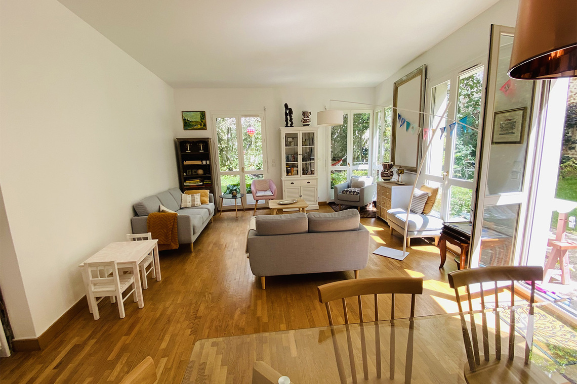 Location appartement meublé de 124 m2 rue du Faubourg Saint Antoine à Paris