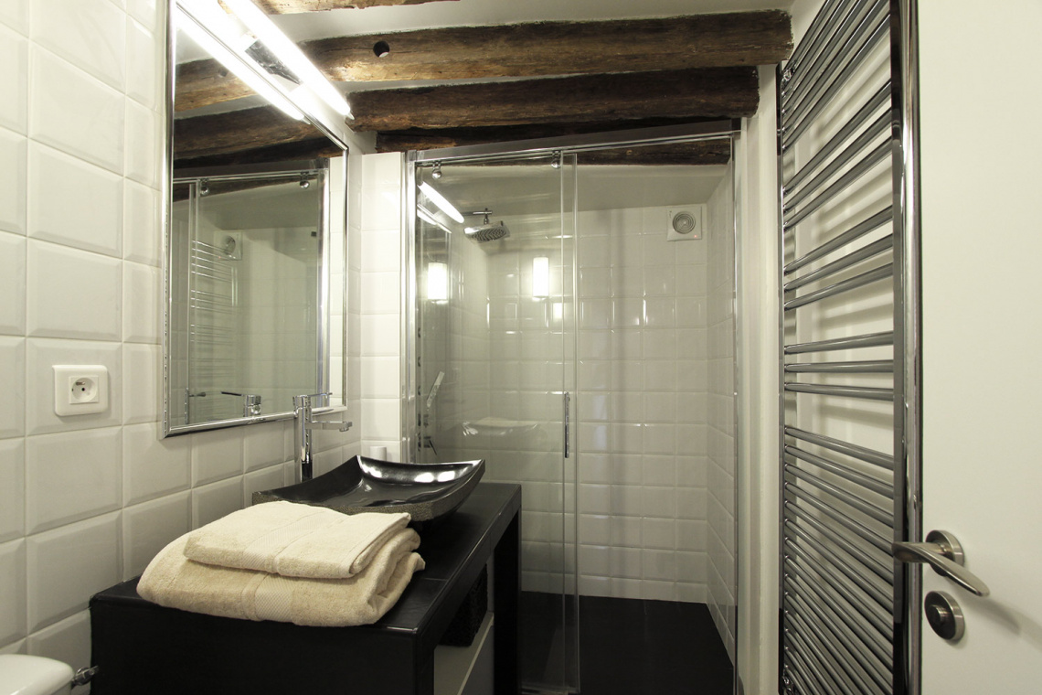 Furnished Apartment for rent rue Saint Honoré, Paris Ref 2713