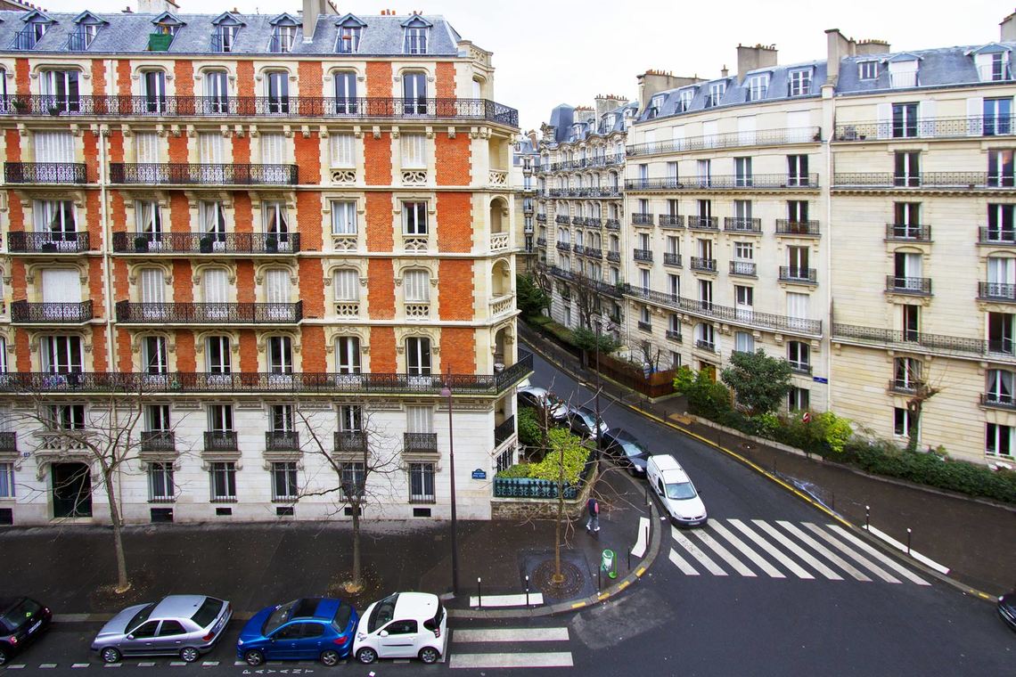 Furnished Apartment for rent Rue du Conseiller Collignon, Paris Ref 6363